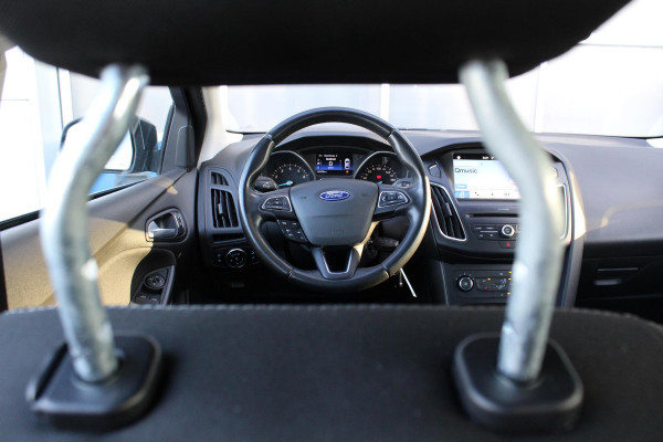 Ford FOCUS Wagon 1.0 Lease Edition | Trekhaak | Stoelverwarming | Airco | Cruise Control | Navigatie | CarPlay |