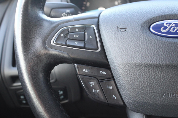 Ford FOCUS Wagon 1.0 Lease Edition | Trekhaak | Stoelverwarming | Airco | Cruise Control | Navigatie | CarPlay |