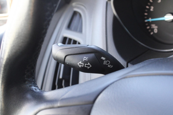 Ford FOCUS Wagon 1.0 Lease Edition | Trekhaak | Stoelverwarming | Airco | Cruise Control | Navigatie | CarPlay |