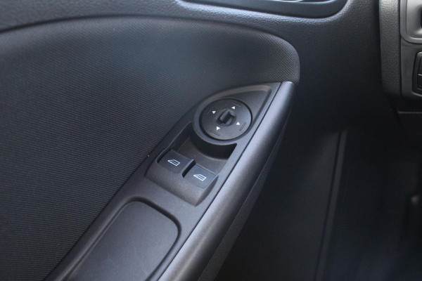 Ford FOCUS Wagon 1.0 Lease Edition | Trekhaak | Stoelverwarming | Airco | Cruise Control | Navigatie | CarPlay |