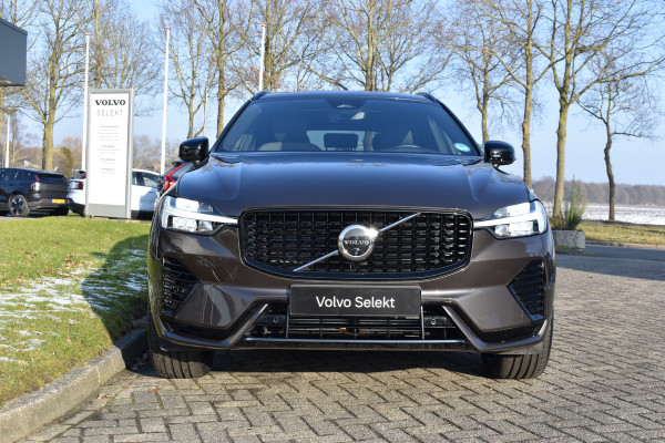 Volvo XC60 T8 AWD 455PK Plug-in Hybrid Plus Dark | 21" LMV | Luchtvering | H&K | Panodak | Contour stoelen | 360 Camera