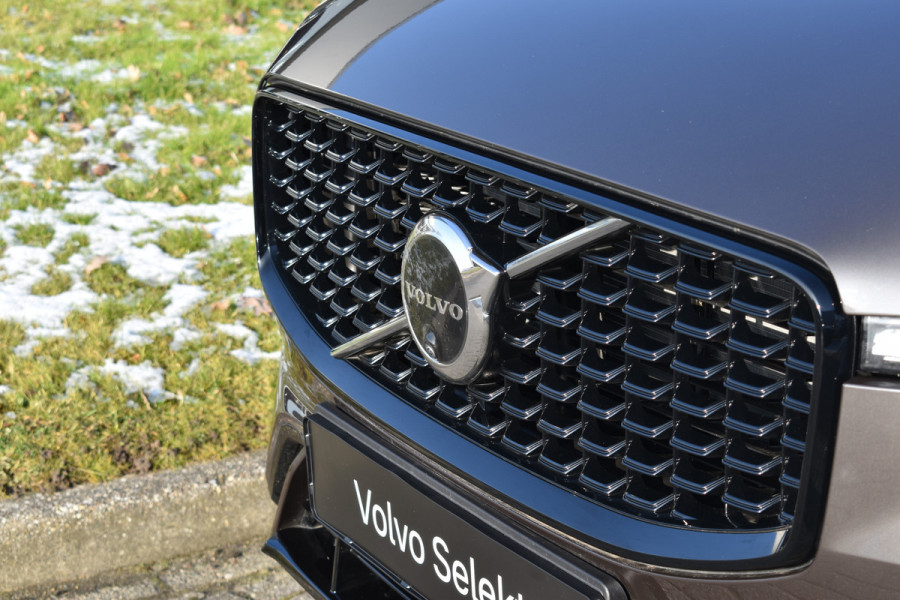 Volvo XC60 T8 AWD 455PK Plug-in Hybrid Plus Dark | 21" LMV | Luchtvering | H&K | Panodak | Contour stoelen | 360 Camera