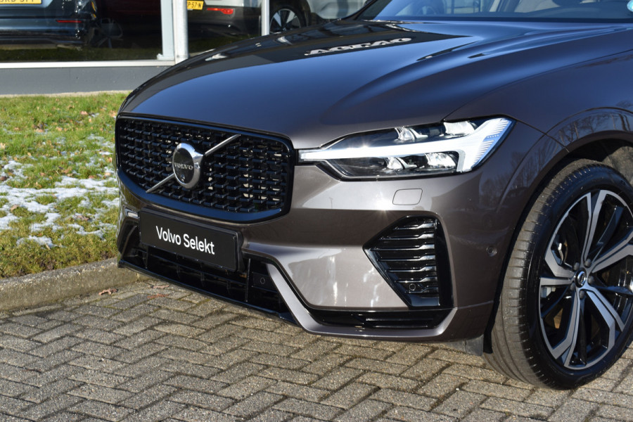 Volvo XC60 T8 AWD 455PK Plug-in Hybrid Plus Dark | 21" LMV | Luchtvering | H&K | Panodak | Contour stoelen | 360 Camera