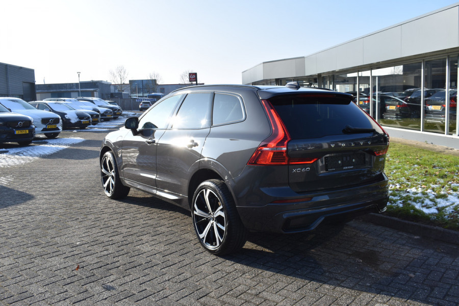 Volvo XC60 T8 AWD 455PK Plug-in Hybrid Plus Dark | 21" LMV | Luchtvering | H&K | Panodak | Contour stoelen | 360 Camera