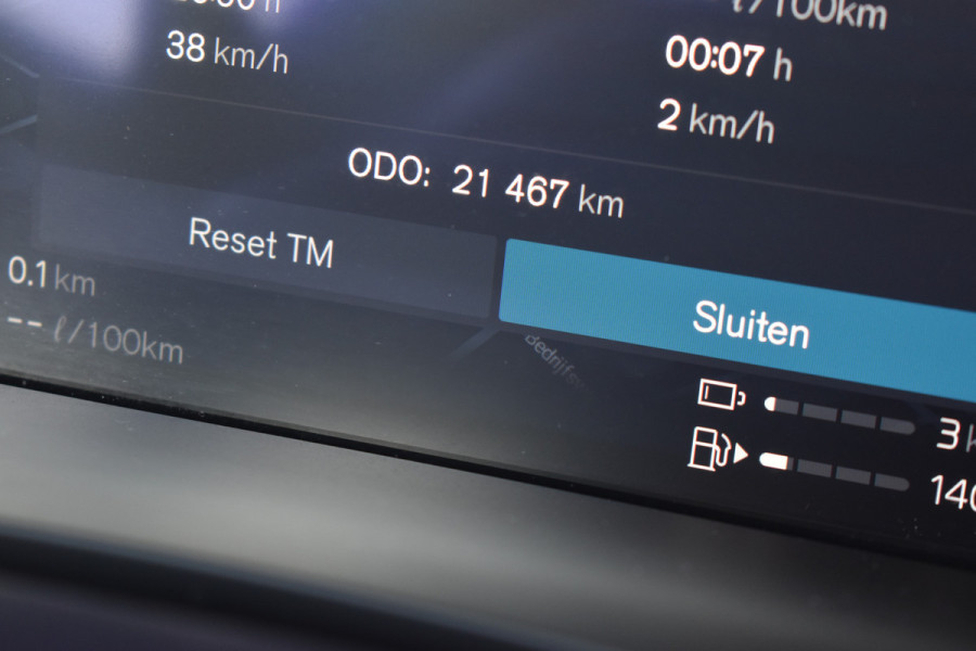 Volvo XC60 T8 AWD 455PK Plug-in Hybrid Plus Dark | 21" LMV | Luchtvering | H&K | Panodak | Contour stoelen | 360 Camera