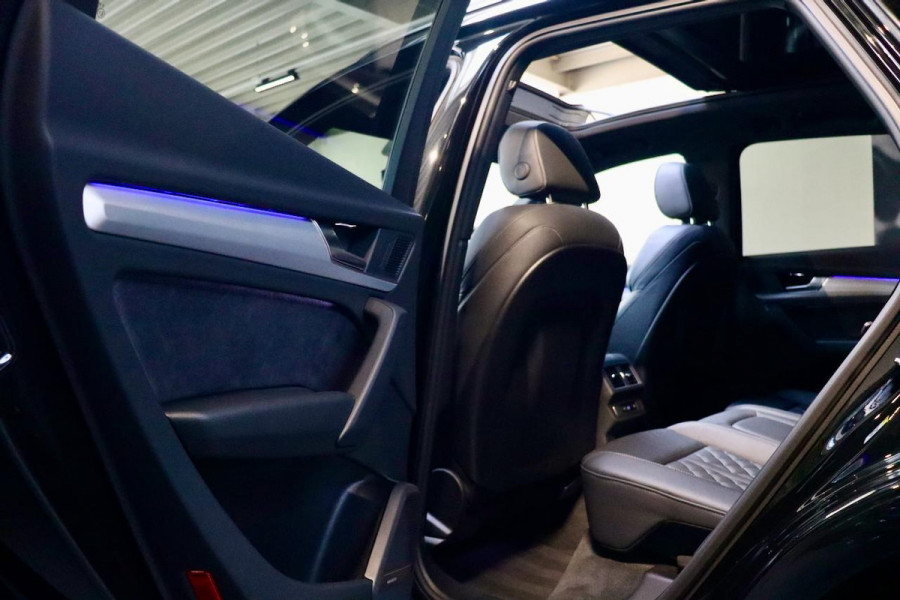 Audi Q5 55 TFSI e S edition Competition Full Options