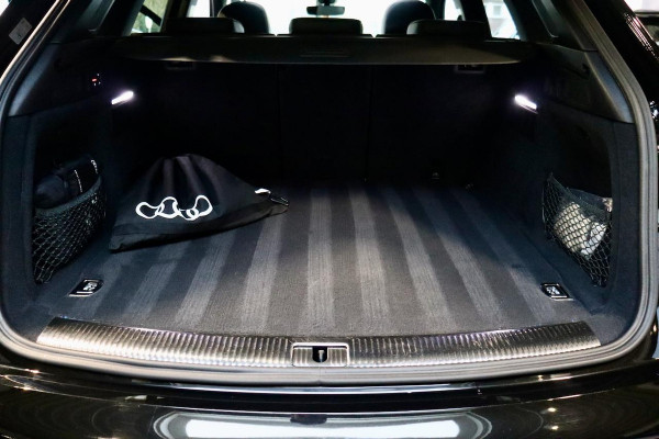 Audi Q5 55 TFSI e S edition Competition Full Options