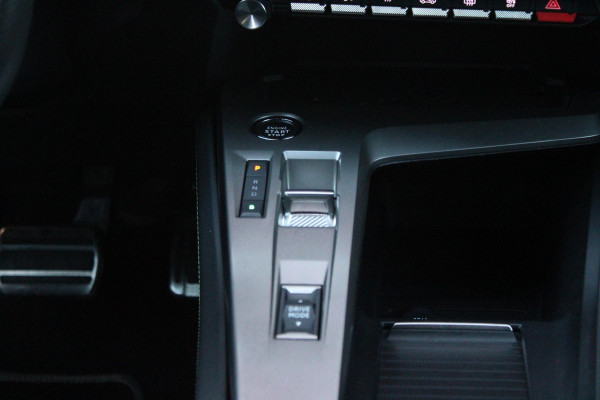 Peugeot 408 1.6 HYbrid 225PK EAT8 GT | SCHUIF/KANTEL DAK | NAPPA ZWART LEDEREN BEKLEDING | NIGHT VISION | FOCAL AUDIO SYSTEM | ELEKTRISCH BEDIENBARE VOORSTOELEN MET MASSAGE EN VERWARM FUNCTIE | NAVIGATIE | DRAADLOZE APPLE CARPLAY/ANDROID AUTO | DRAADLOZE TELEFOONLADER | KEYLESS ENTRY/START | VOORVERWAMINGS FUNCTIE | ADAPTIVE CRUISE CONTROL | CLEAN CABIN: VENTILATIE MANAGMENT SYSTEEM | ELEKTRISCH BEDIENBARE ACHTERKLEP | LANE POSITIONING ASSIST | 3D-INSTRUMENTENPANEEL |