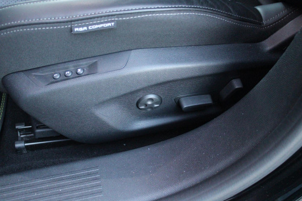 Peugeot 408 1.6 HYbrid 225PK EAT8 GT | SCHUIF/KANTEL DAK | NAPPA ZWART LEDEREN BEKLEDING | NIGHT VISION | FOCAL AUDIO SYSTEM | ELEKTRISCH BEDIENBARE VOORSTOELEN MET MASSAGE EN VERWARM FUNCTIE | NAVIGATIE | DRAADLOZE APPLE CARPLAY/ANDROID AUTO | DRAADLOZE TELEFOONLADER | KEYLESS ENTRY/START | VOORVERWAMINGS FUNCTIE | ADAPTIVE CRUISE CONTROL | CLEAN CABIN: VENTILATIE MANAGMENT SYSTEEM | ELEKTRISCH BEDIENBARE ACHTERKLEP | LANE POSITIONING ASSIST | 3D-INSTRUMENTENPANEEL |