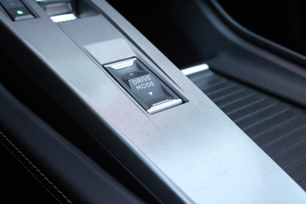 Peugeot 408 1.6 HYbrid 225PK EAT8 GT | SCHUIF/KANTEL DAK | NAPPA ZWART LEDEREN BEKLEDING | NIGHT VISION | FOCAL AUDIO SYSTEM | ELEKTRISCH BEDIENBARE VOORSTOELEN MET MASSAGE EN VERWARM FUNCTIE | NAVIGATIE | DRAADLOZE APPLE CARPLAY/ANDROID AUTO | DRAADLOZE TELEFOONLADER | KEYLESS ENTRY/START | VOORVERWAMINGS FUNCTIE | ADAPTIVE CRUISE CONTROL | CLEAN CABIN: VENTILATIE MANAGMENT SYSTEEM | ELEKTRISCH BEDIENBARE ACHTERKLEP | LANE POSITIONING ASSIST | 3D-INSTRUMENTENPANEEL |