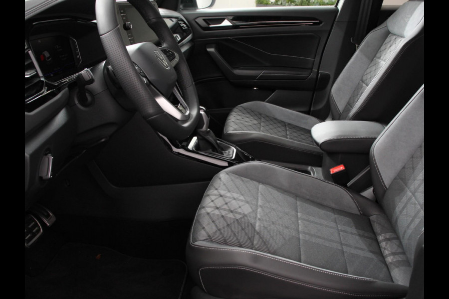 Volkswagen T-Roc 1.5 TSI R-Line+Blackpack Climate control | Adaptieve cruise control | Panoramadak | LED | Navigatie | Achteruitrijcamera | Parkeersensoren | Apple Carplay/ Android Auto | Radio