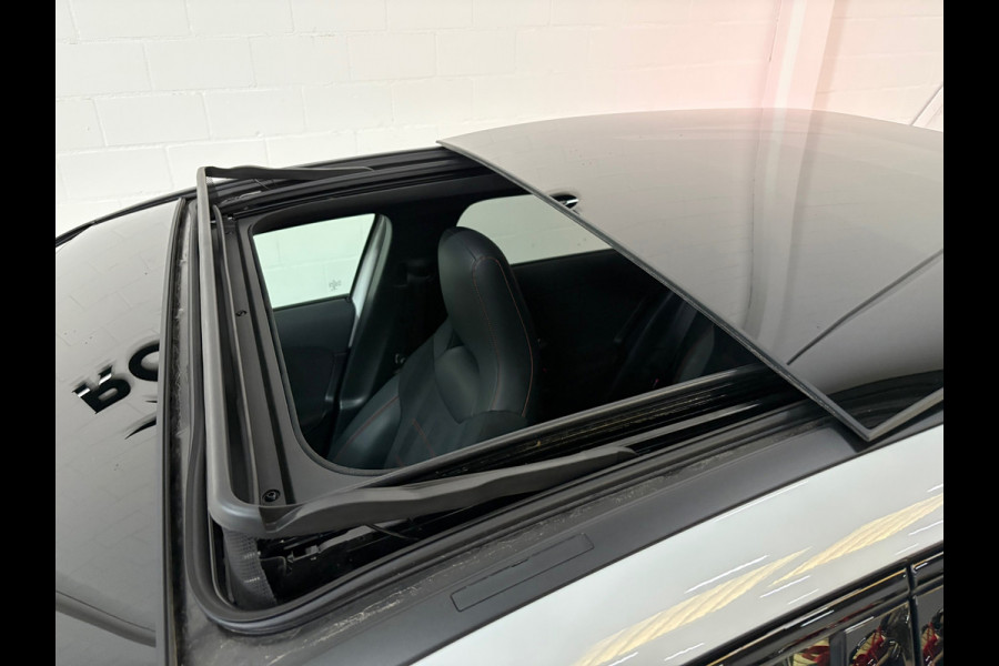 Mercedes-Benz A-Klasse 180 AMG Line*Sfeer*Pano*Cam