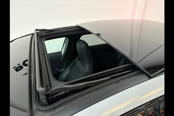 Mercedes-Benz A-Klasse 180 AMG Line*Sfeer*Pano*Cam