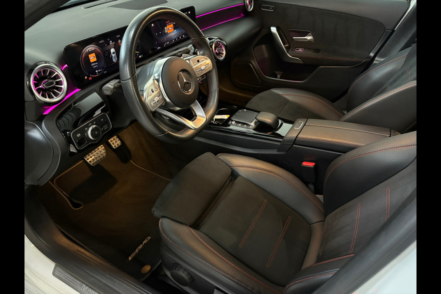 Mercedes-Benz A-Klasse 180 AMG Line*Sfeer*Pano*Cam
