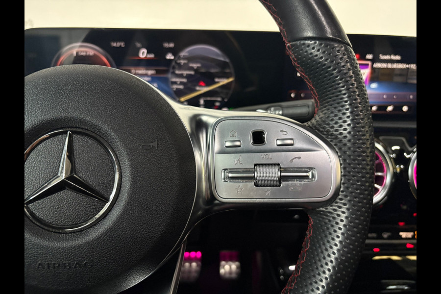 Mercedes-Benz A-Klasse 180 AMG Line*Sfeer*Pano*Cam