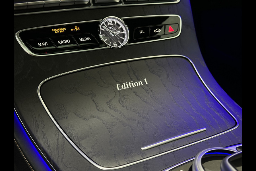 Mercedes-Benz CLS-Klasse 450 4MATIC Edition 1 AMG-Line | 360 Camera | Leder-Exclusief | ACC | Burmester | Schuifdak | Multibeam-LED | Sfeerverlichting | Memory | Stoelverwarming V+A | IWC-Klokje | ISO-Glas | 20'' | Dodehoek | Lane Assist | Carplay |