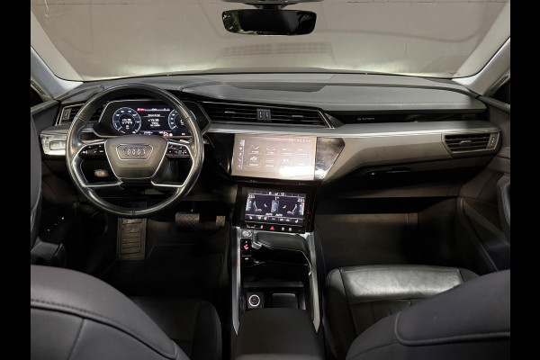 Audi e-tron 50 quattro Launch edition plus 71 kWh | Panoramadak | Leder | Camera Apple Carplay | Navi