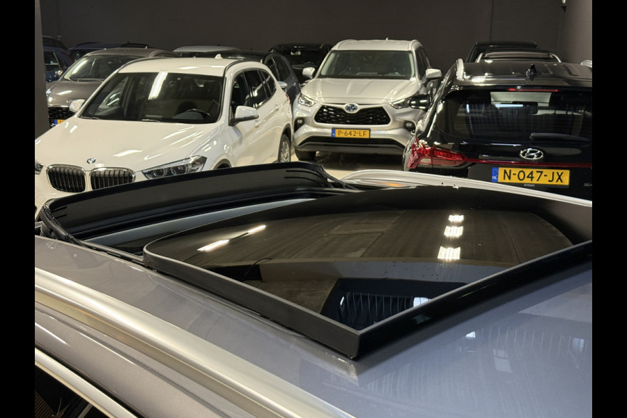 Audi e-tron 50 quattro Launch edition plus 71 kWh | Panoramadak | Leder | Camera Apple Carplay | Navi