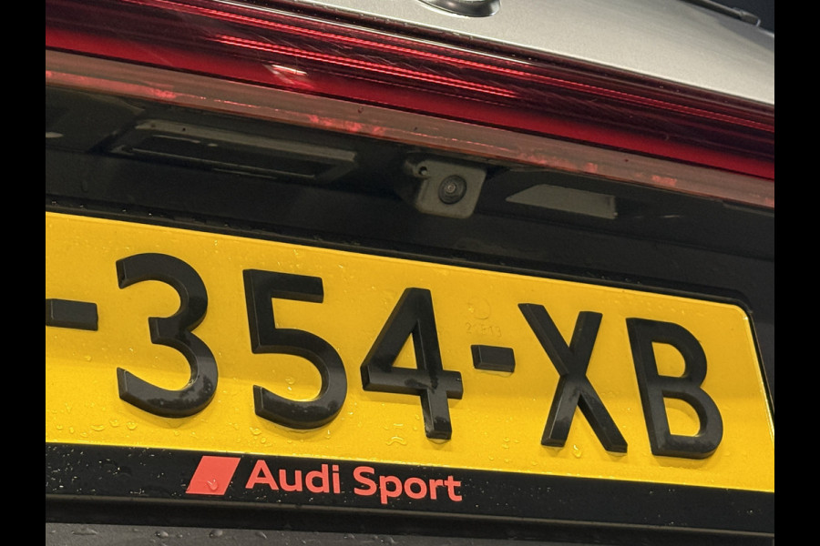 Audi e-tron 50 quattro Launch edition plus 71 kWh | Panoramadak | Leder | Camera Apple Carplay | Navi