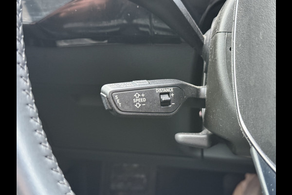 Audi e-tron 50 quattro Launch edition plus 71 kWh | Panoramadak | Leder | Camera Apple Carplay | Navi