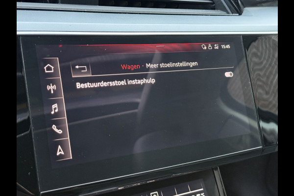 Audi e-tron 50 quattro Launch edition plus 71 kWh | Panoramadak | Leder | Camera Apple Carplay | Navi