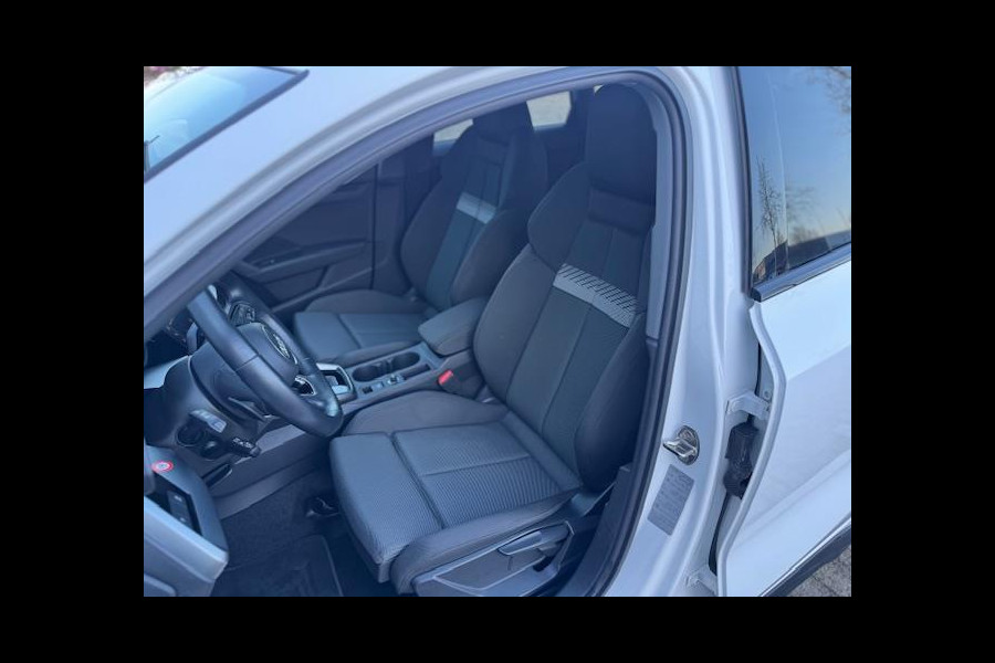 Audi A3 Sportback 45 TFSI e S Black edition Competition,Stoelverwarming,Carplay,Sportstoelen,