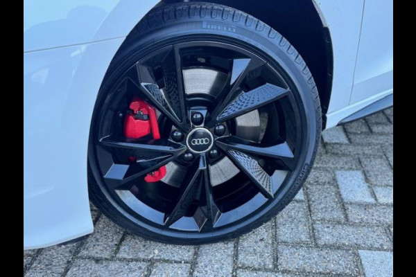 Audi A3 Sportback 45 TFSI e S Black edition Competition,Stoelverwarming,Carplay,Sportstoelen,