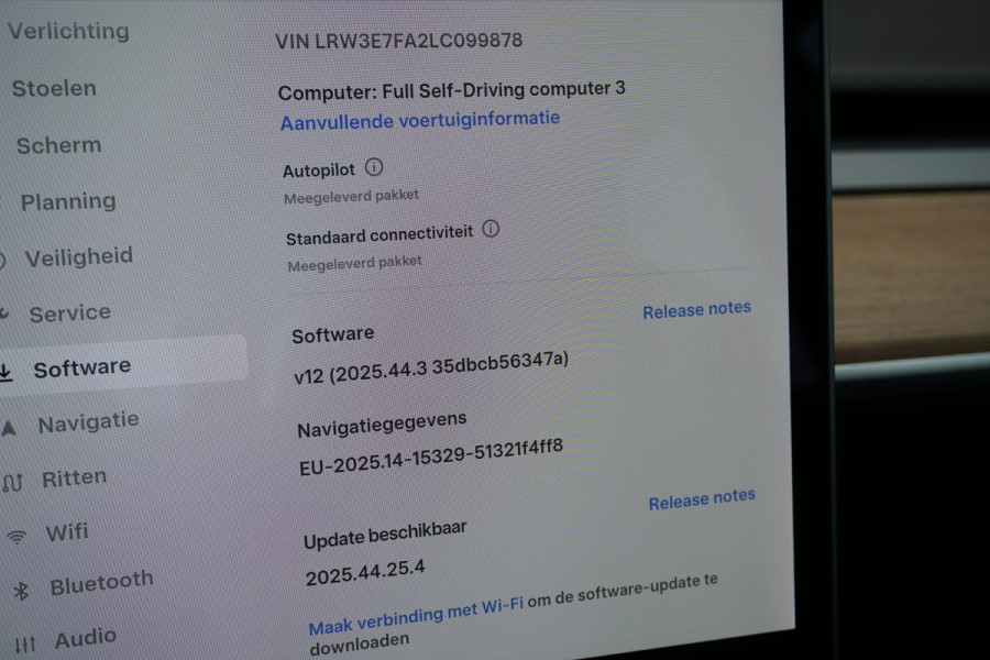Tesla Model 3 Standard RWD Plus 60 kWh + AUTOPILOT / PREMIUM AUDIO / 19''