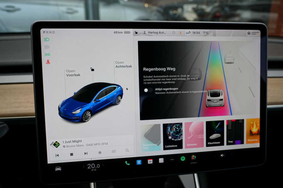 Tesla Model 3 Standard RWD Plus 60 kWh + AUTOPILOT / PREMIUM AUDIO / 19''