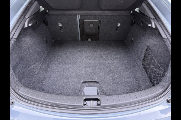 Polestar 2 PERFORMANCE Long Range Dual Motor AWD Launch Edition 78kWh Trekhaak Adap.Cruise Pano-Dak Harman&Kardon®-Audio Navi Ecc Apple Car SOH 91% 4WD Stuur-Stoel-Achterbankverwarming Elek.Achterklep Privacy Glas Lmv 20" Led Dodehoekdetectie Rijstrooksensor Wifi 1e Eigenaar Volledig Dealeronderhouden Origineel Nederlandse Auto 1500kg Trekvermogen!