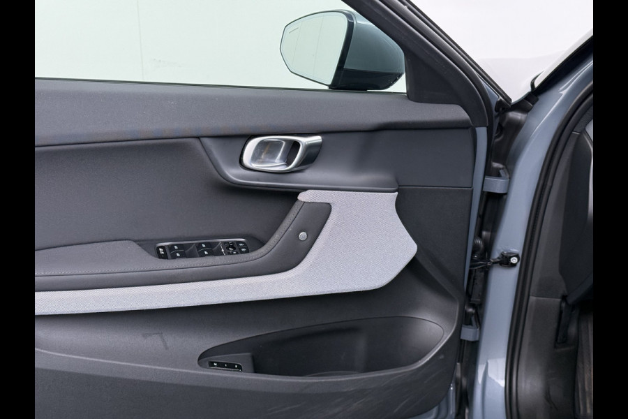 Polestar 2 PERFORMANCE Long Range Dual Motor AWD Launch Edition 78kWh Trekhaak Adap.Cruise Pano-Dak Harman&Kardon®-Audio Navi Ecc Apple Car SOH 91% 4WD Stuur-Stoel-Achterbankverwarming Elek.Achterklep Privacy Glas Lmv 20" Led Dodehoekdetectie Rijstrooksensor Wifi 1e Eigenaar Volledig Dealeronderhouden Origineel Nederlandse Auto 1500kg Trekvermogen!