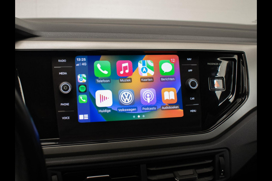 Volkswagen Polo 1.0 TSI Comfortline Sport (APPLE CARPLAY,GROOT NAVI,ADAPTIVE CRUISE,TREKHAAK,LED,SPORTSTOELEN,NETTE STAAT)