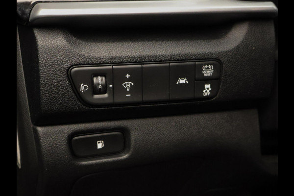 Kia Niro 1.6 GDi Hybrid DynamicLine Sport (APPLE CARPLAY,GROOT NAVI,CAMERA,CLIMATE,CRUISE,SPORTSTOELEN,LM VELGEN,NETTE STAAT)