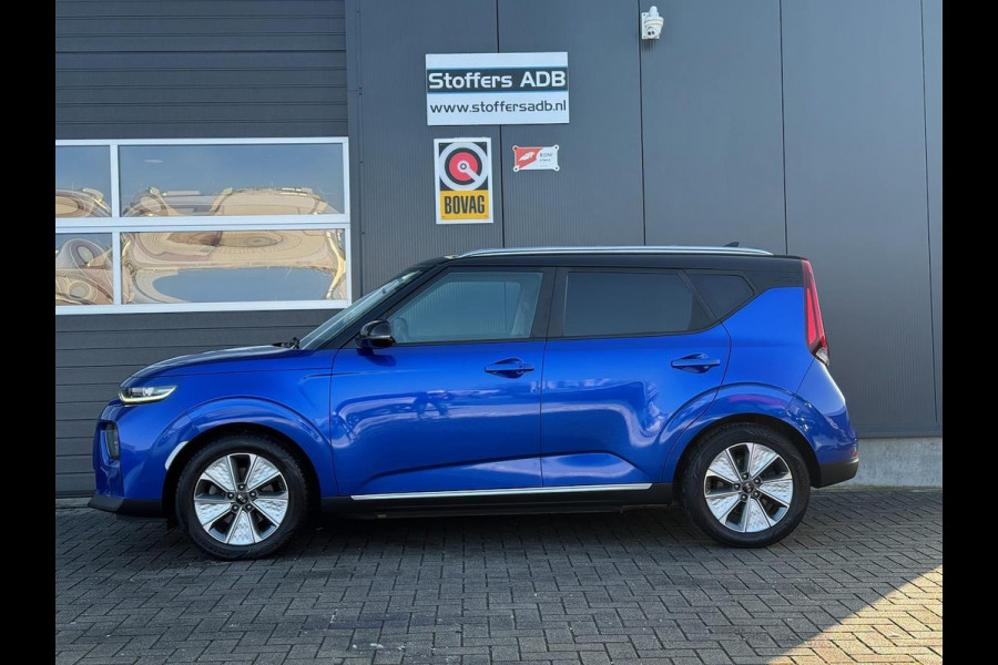 Kia e-Soul DynamicLine 64 kWh | €11.350 EX BTW | Camera | Navi | Winterpack | Head-up | BLIS | ACC | LED | 100% Kia onderhouden