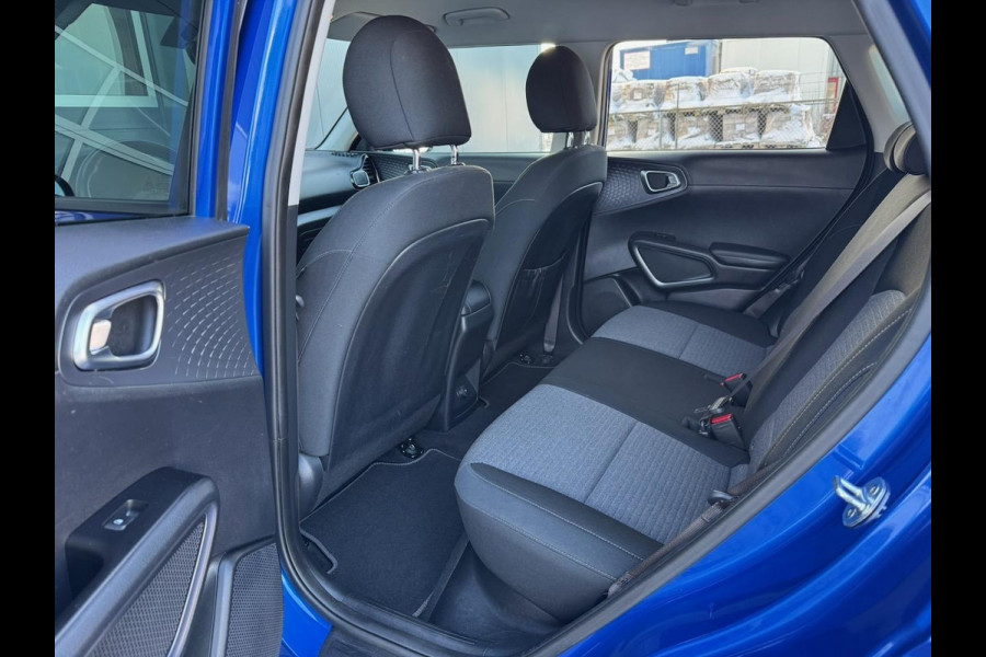 Kia e-Soul DynamicLine 64 kWh | €11.350 EX BTW | Camera | Navi | Winterpack | Head-up | BLIS | ACC | LED | 100% Kia onderhouden
