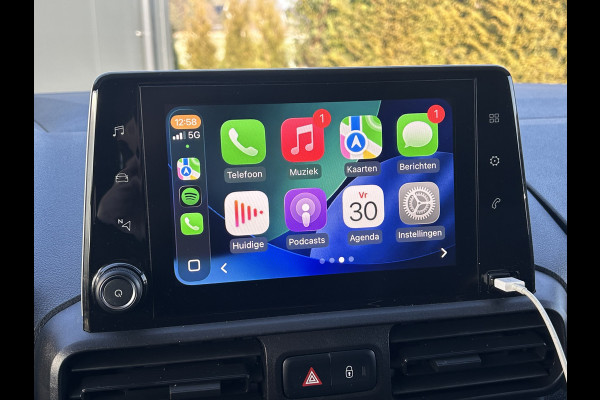 Opel Combo 1.6D / L1H1 / 1e EIG. / IMPERIAAL / INRICHTING / TREKHAAK / AIRCO / CRUISE / NAVI / APPLE CARPLAY