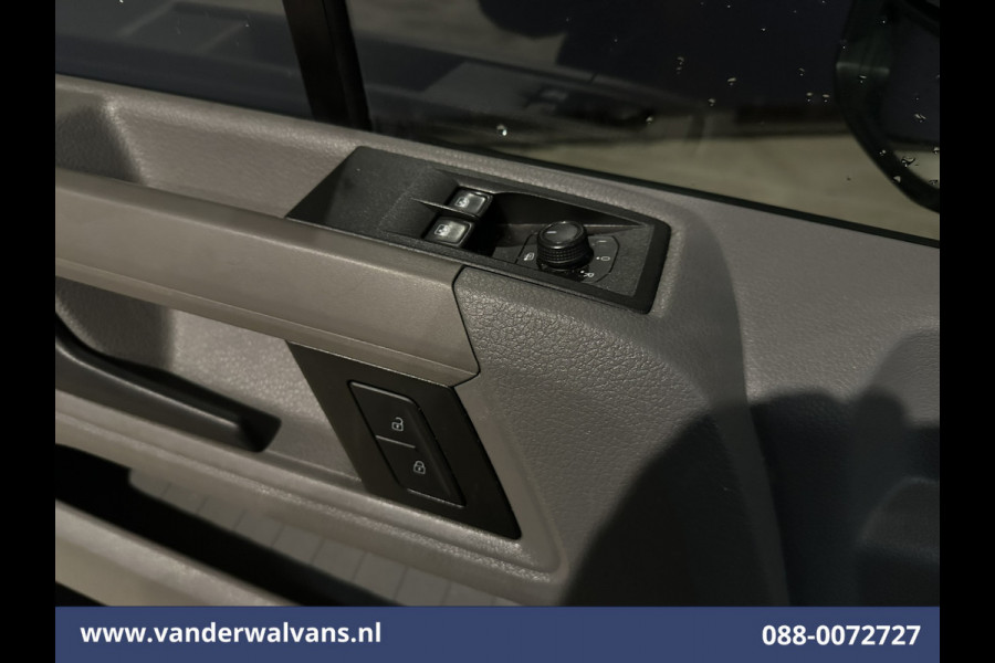 Volkswagen Crafter 2.0 TDI L3H3 L2H2 Euro6 Airco | Apple Carplay | Android Auto | Parkeersensoren Bijrijdersbank