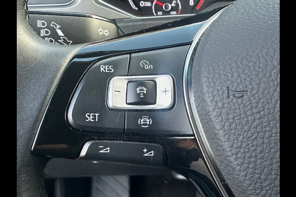 Volkswagen T-Roc 1.5 TSI Style Business