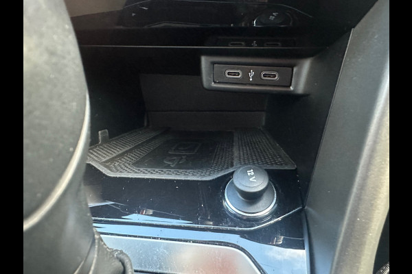 Volkswagen T-Roc 1.5 TSI Style Business