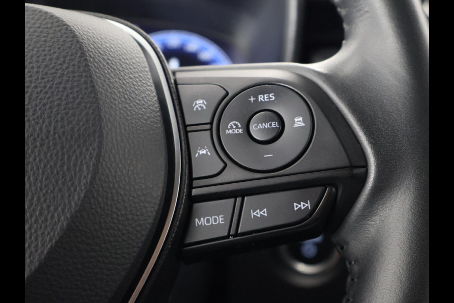 Toyota Corolla Touring Sports HYBRID BLACKLINE ACTIVE GARANTIE TOT 2033! NIEUW MODEL. CARPLAY NAVIGATIE. ADAPTIEVE CRUISE CONTROL . APPLE CARPLAY & ANDRIOD AUTO . CAMERA