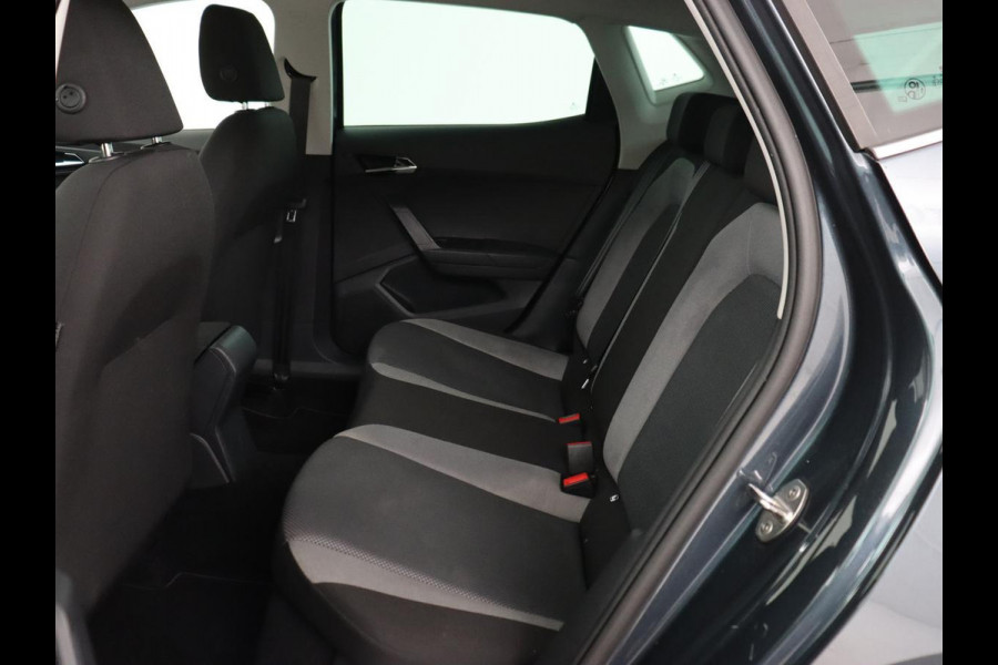 Seat Ibiza 1.0 TSI Style Intens | 76.600km NAP | Carplay | Trekhaak | Camera | Adaptive cruise | Climate control | Navigatie | Parkeerhulp | Bluetooth | Getint glas