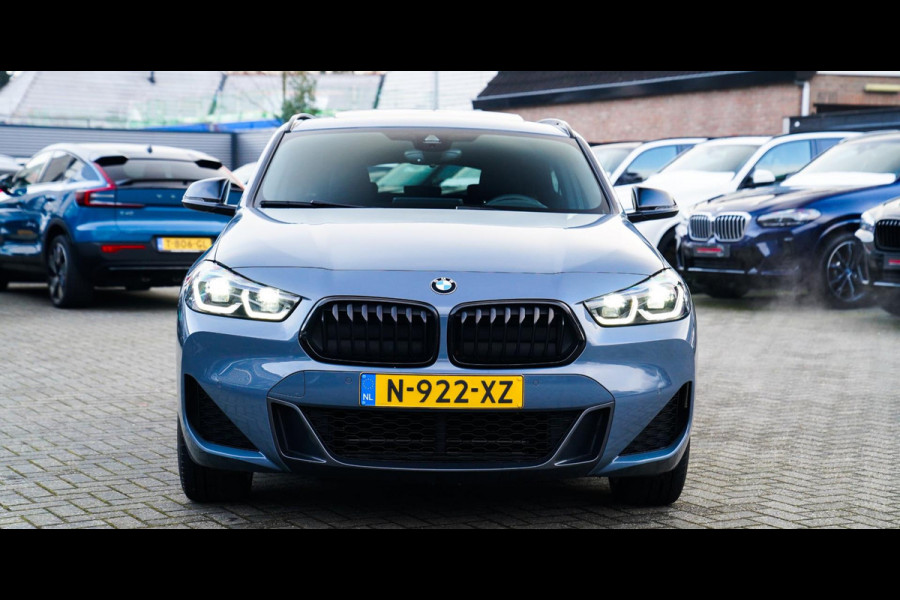 BMW X2 XDrive25e Business Edition Plus| Headup | Camera | Stoelverwarming | Pano