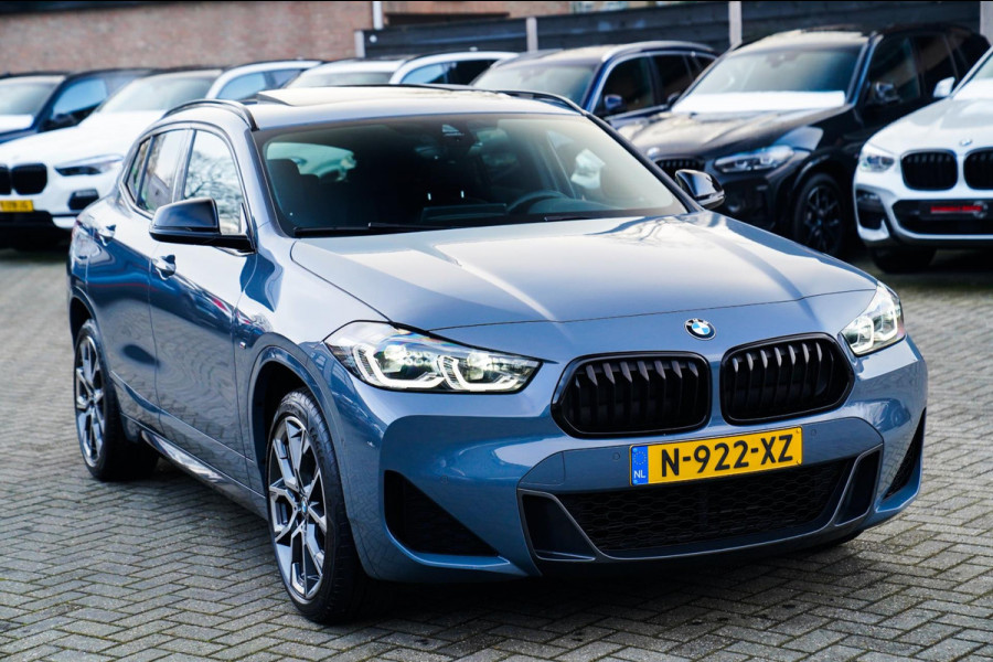 BMW X2 XDrive25e Business Edition Plus| Headup | Camera | Stoelverwarming | Pano