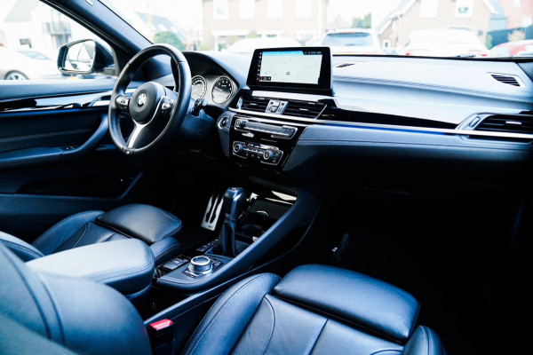 BMW X2 XDrive25e Business Edition Plus| Headup | Camera | Stoelverwarming | Pano