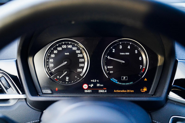 BMW X2 XDrive25e Business Edition Plus| Headup | Camera | Stoelverwarming | Pano