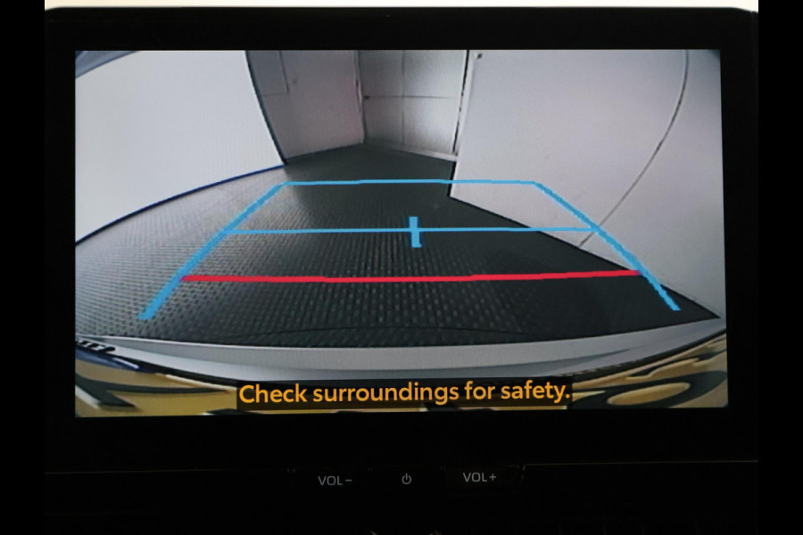 Toyota Corolla Touring Sports HYBRID 140 BI-TONE ACTIVE GARANTIE TOT 06-2033 NAVIGATIE . ACHTERUITRIJ CAMERA . KEYLESS START