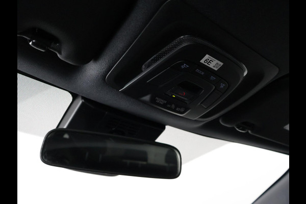 Toyota Corolla Touring Sports HYBRID 140 BI-TONE ACTIVE GARANTIE TOT 06-2033 NAVIGATIE . ACHTERUITRIJ CAMERA . KEYLESS START
