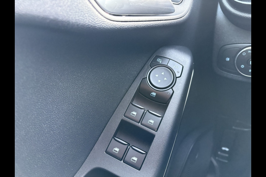 Ford Fiesta 1.0 EcoBoost Hybrid Titanium