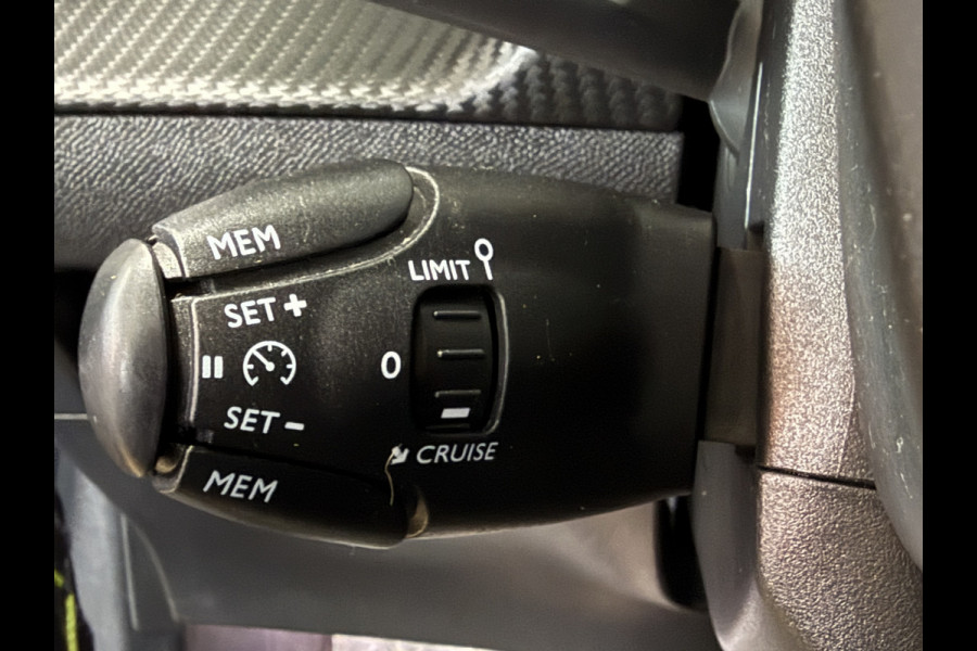 Peugeot 208 1.2 PureTech GT-Line | Carplay