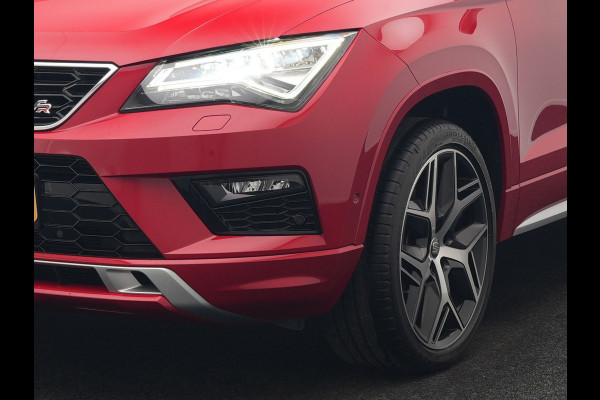 Seat Ateca 1.5 TSI FR DSG 150pk Dealer O.H. | Adaptive Cruise | Camera | Beats Audio | Alcantara Sportstoelen Verwarmd | 19"L.M | Apple Carplay | Sfeerverlichting | Keyless | Blis | Navigatie | DAB |